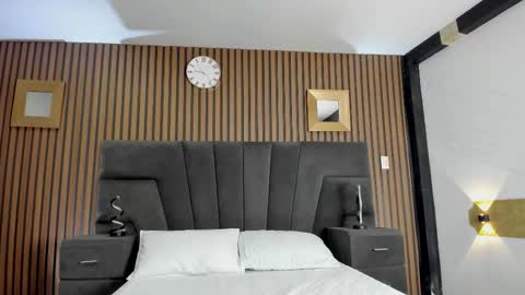 3X NAXAA online show from 09/17/25, 12:29