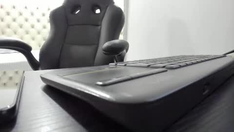 3X NAXAA online show from 11/09/25, 12:47