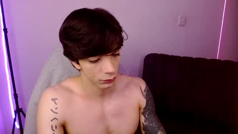 420_user online show from 06/04/26, 06:08