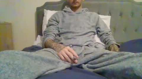 420feetloverr420 online show from 01/13/26, 03:34