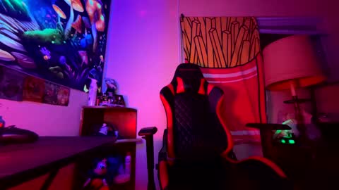 Snapshot of 420jizzva chatting on 02/25/25, 02:36 Daddythickdick420 online show from 02/25/25, 02:36
