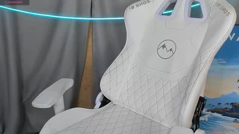 Andrew online show from 11/05/25, 06:24