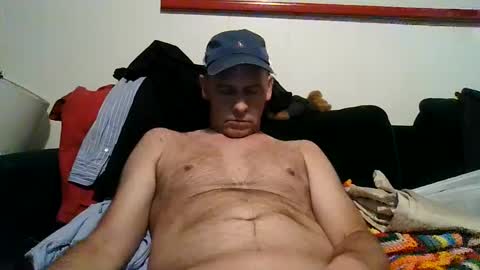 4nuf online show from 09/17/25, 08:38