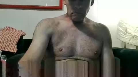 4nuf online show from 04/23/26, 08:11