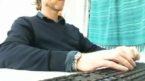 Snapshot of 555tony555 chatting on 10/13/25, 03:17 555tony555 online show from 10/13/25, 03:17