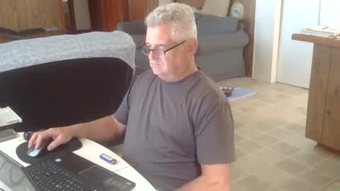 Snapshot of 55mnc chatting on 10/21/25, 06:08 Joe online show from 10/21/25, 06:08