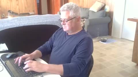 Snapshot of 55mnc chatting on 11/28/25, 07:38 Joe online show from 11/28/25, 07:38