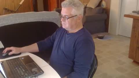 Snapshot of 55mnc chatting on 12/05/25, 06:37 Joe online show from 12/05/25, 06:37