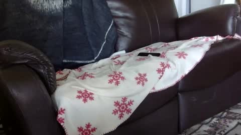 Snapshot of 66bear chatting on 10/04/25, 05:33 66bear online show from 10/04/25, 05:33