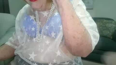 Missy online show from 11/01/25, 01:02