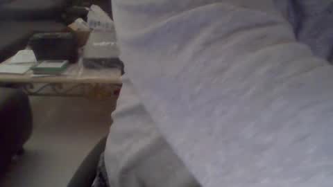 Snapshot of 69bigpanda69 chatting on 01/11/25, 09:46 Panda online show from 01/11/25, 09:46