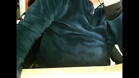 Snapshot of 69desamor chatting on 12/20/24, 07:12 69desamor online show from 12/20/24, 07:12