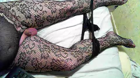 Snapshot of 69lushcd chatting on 02/10/25, 12:41 69lushcd online show from 02/10/25, 12:41