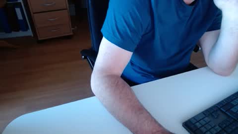 Snapshot of 69pifpaf chatting on 12/21/25, 12:45 69pifpaf online show from 12/21/25, 12:45