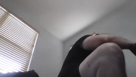 69singledad79 online show from 12/12/24, 09:15