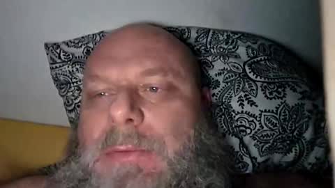 69singledad79 online show from 10/25/25, 06:54