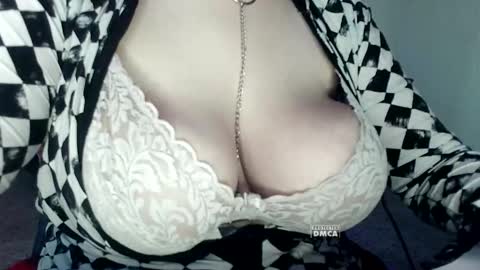 6_dream_9 online show from 11/18/25, 06:51