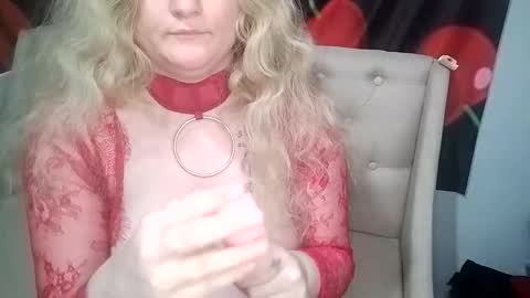 Snapshot of 6redhotbunnie9 chatting on 11/09/25, 06:12 6redhotbunnie9 online show from 11/09/25, 06:12