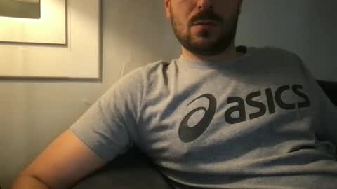 Snapshot of 6tu chatting on 10/07/25, 09:01 6tu online show from 10/07/25, 09:01