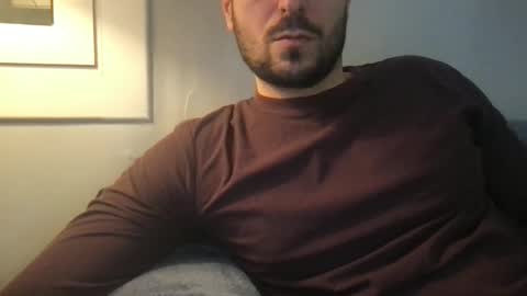 Snapshot of 6tu chatting on 12/17/25, 11:00 6tu online show from 12/17/25, 11:00