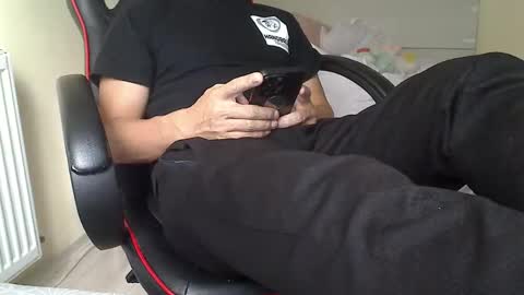 Snapshot of 77777_20225 chatting on 10/15/25, 11:32 77777 bigmax online show from 10/15/25, 11:32