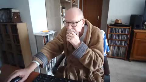  Papi  online show from 12/20/25, 10:44