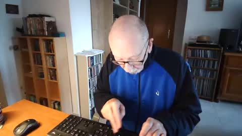  Papi  online show from 03/18/26, 05:38