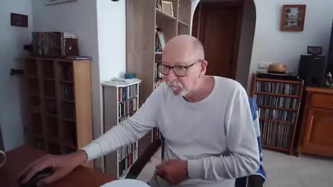 Snapshot of 7thsojourn chatting on 04/25/26, 07:44 Papi online show from 04/25/26, 07:44