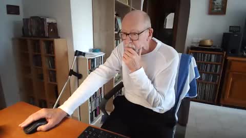 Snapshot of 7thsojourn chatting on 05/09/26, 09:03 Papi online show from 05/09/26, 09:03