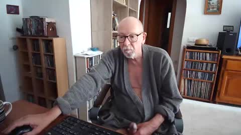 Snapshot of 7thsojourn chatting on 05/16/26, 08:55 Papi online show from 05/16/26, 08:55