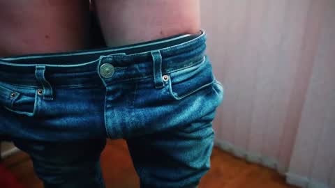 Snapshot of 7znkbob chatting on 12/06/24, 01:00 bob big head online show from 12/06/24, 01:00