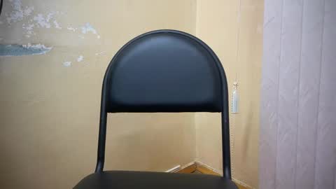 Snapshot of 7znkbob chatting on 02/04/25, 04:18 bob big head online show from 02/04/25, 04:18