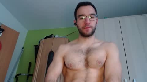 Snapshot of 8000zuerich chatting on 03/12/25, 10:48 Nicolas online show from 03/12/25, 10:48