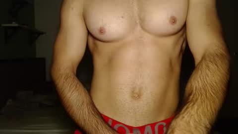 Snapshot of 8000zuerich chatting on 10/07/25, 08:06 Nicolas online show from 10/07/25, 08:06