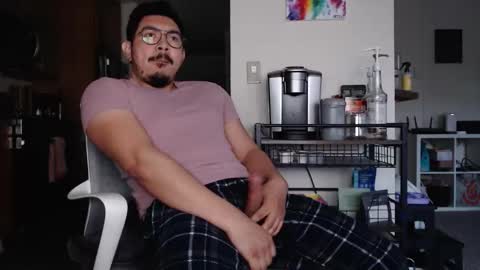 Antonio online show from 12/17/25, 03:40