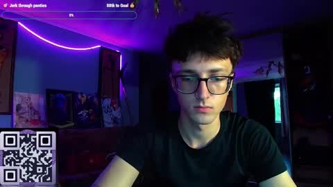 Snapshot of 8_goat chatting on 09/11/25, 04:40 Phillip online show from 09/11/25, 04:40