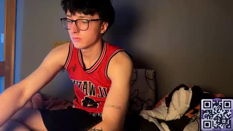 Snapshot of 8_goat chatting on 10/18/25, 08:20 Phillip online show from 10/18/25, 08:20