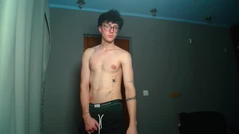 Snapshot of 8_goat chatting on 10/23/25, 10:19 Phillip online show from 10/23/25, 10:19