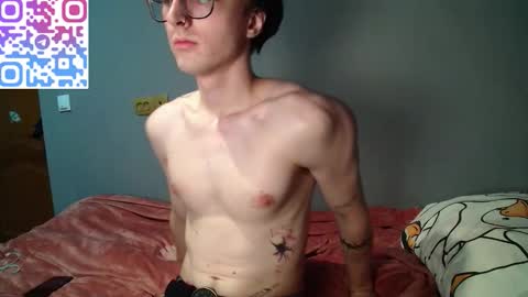 Snapshot of 8_goat chatting on 10/29/25, 06:20 Phillip online show from 10/29/25, 06:20