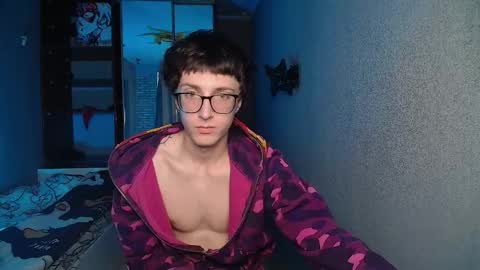 Snapshot of 8_goat chatting on 12/02/25, 07:03 Phillip online show from 12/02/25, 07:03