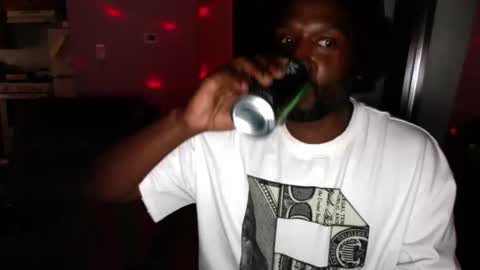 Snapshot of 8double1trouble6 chatting on 04/06/26, 06:42 NoFaceNoCase online show from 04/06/26, 06:42