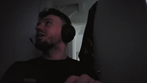 8inchdude93 online show from 02/01/26, 09:08