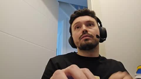 8inchdude93 online show from 03/05/26, 10:55