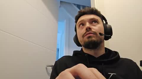 8inchdude93 online show from 04/27/26, 10:57