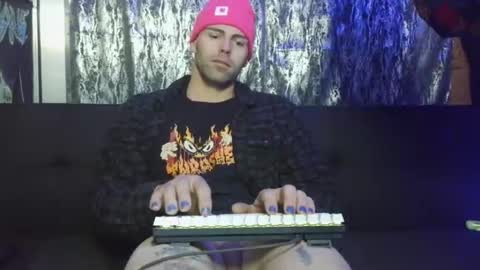 EvelDicknievel1 online show from 10/27/25, 12:47