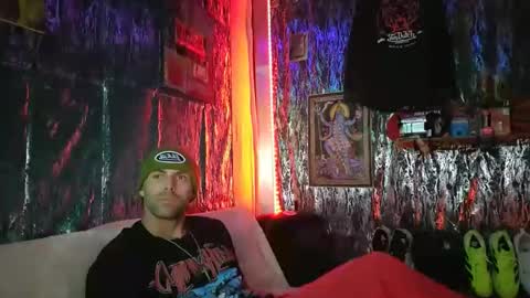 EvelDicknievel1 online show from 12/16/25, 03:55