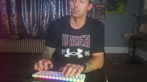 EvelDicknievel1 online show from 05/25/26, 05:02