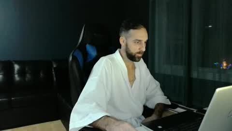 8james5 online show from 12/18/24, 02:42