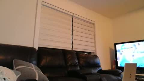 8james5 online show from 10/08/25, 02:42