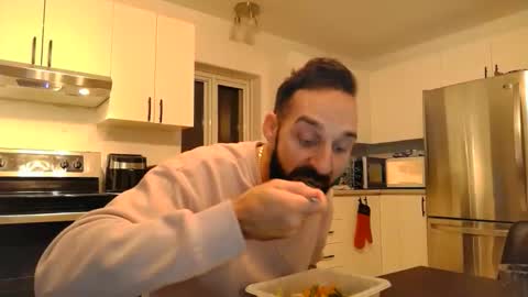 8james5 online show from 11/05/25, 12:54